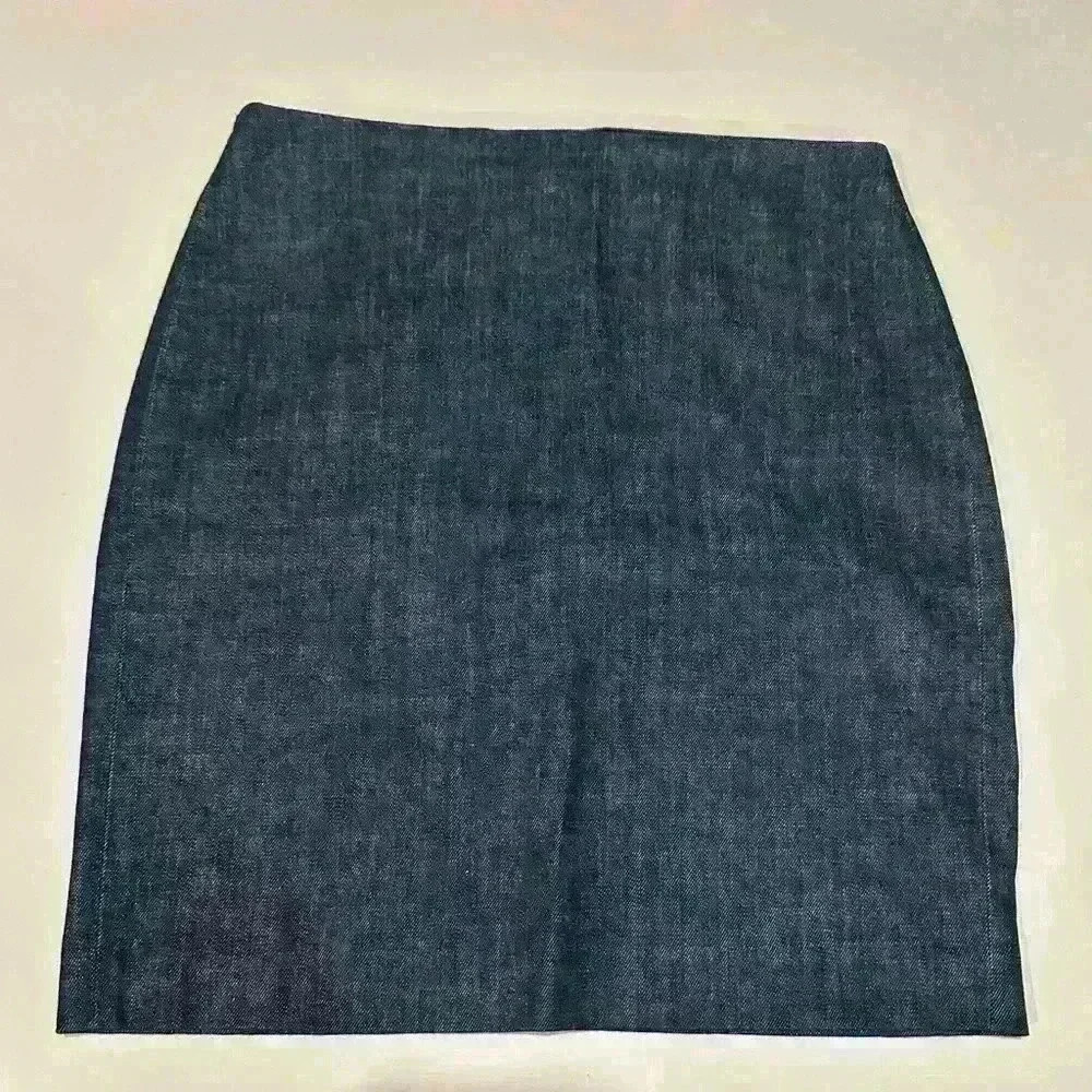 J Crew Denim Skirt With Back Zipper Size 6